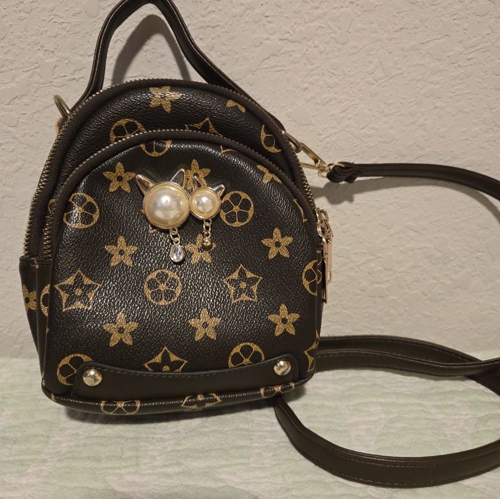 Women's Fashion Small Crossbody Purse.